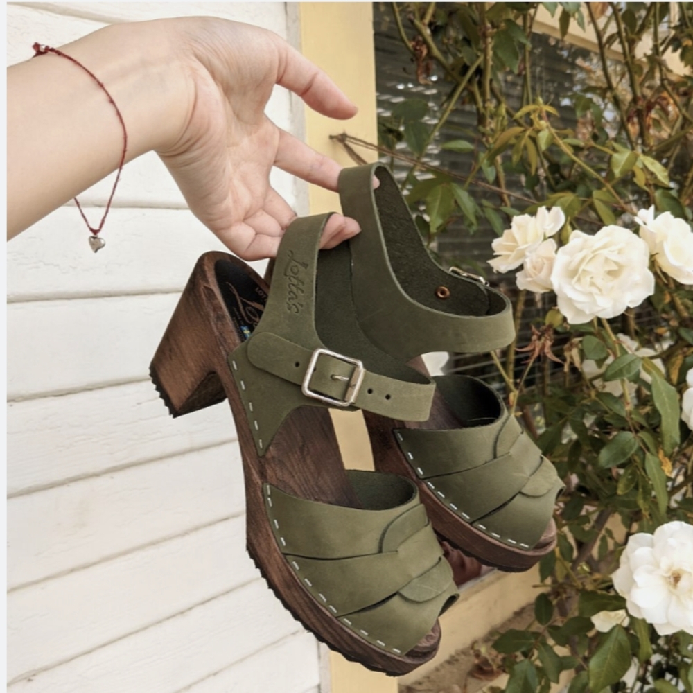 🆕 Lotta's swedish clogs peep toe green nubuck 37